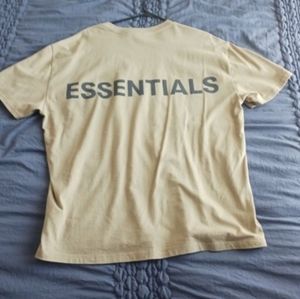 Brand New Fear Of God Essentials Shirt Size Medium In men